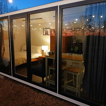 Апартаменты The Hideaway At Hopley House Warmingham Экстерьер фото